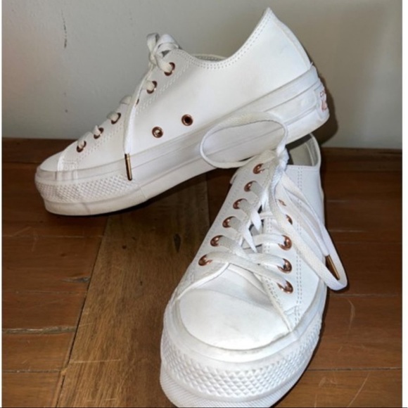 Converse Fresh White Leather Sneakers - Picture 1 of 8